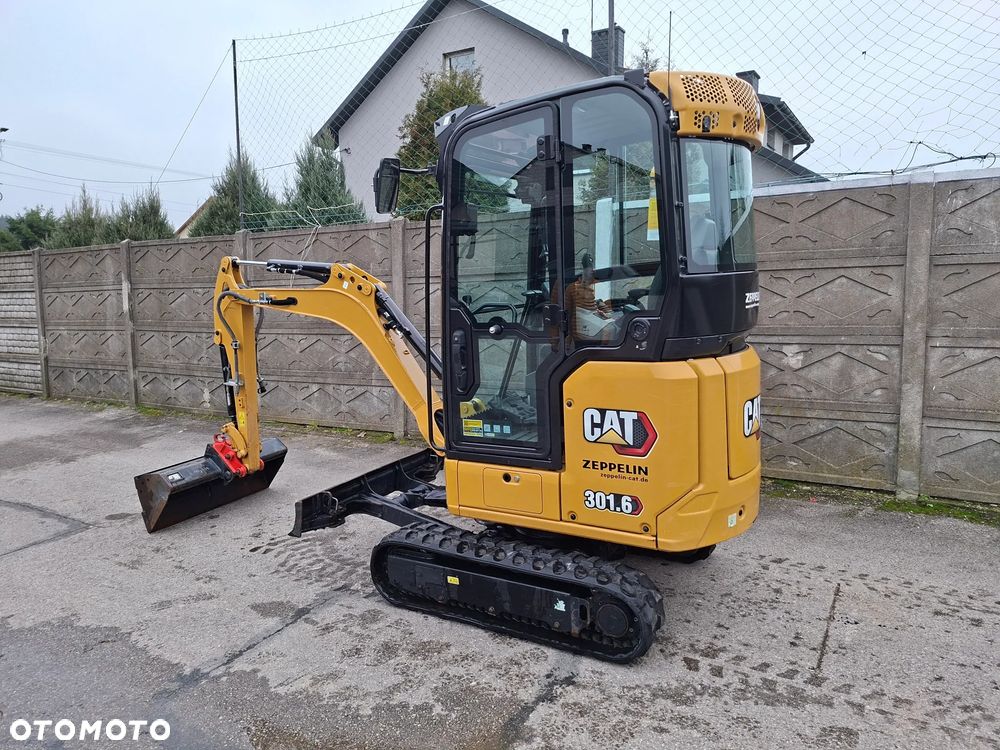 Caterpillar 301.8 05A Powertilt klimatyzacja radio - 21
