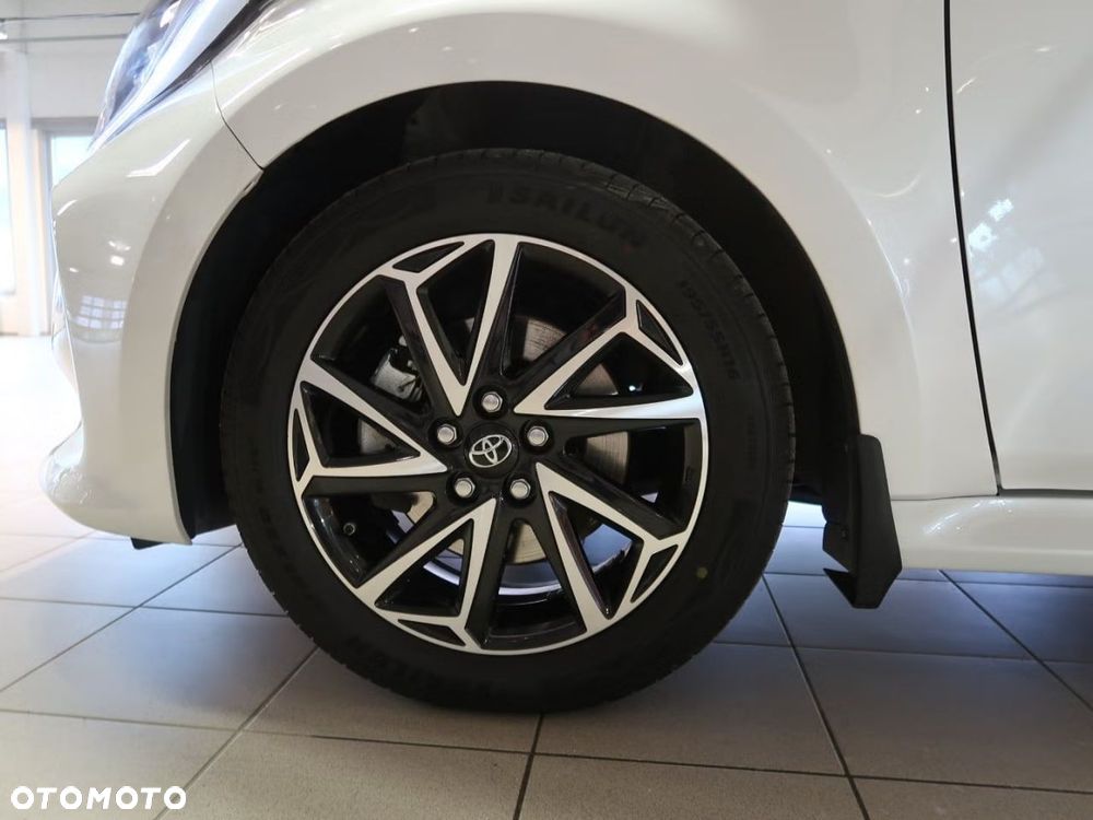 Toyota Yaris Hybrid 1.5 Active - 31