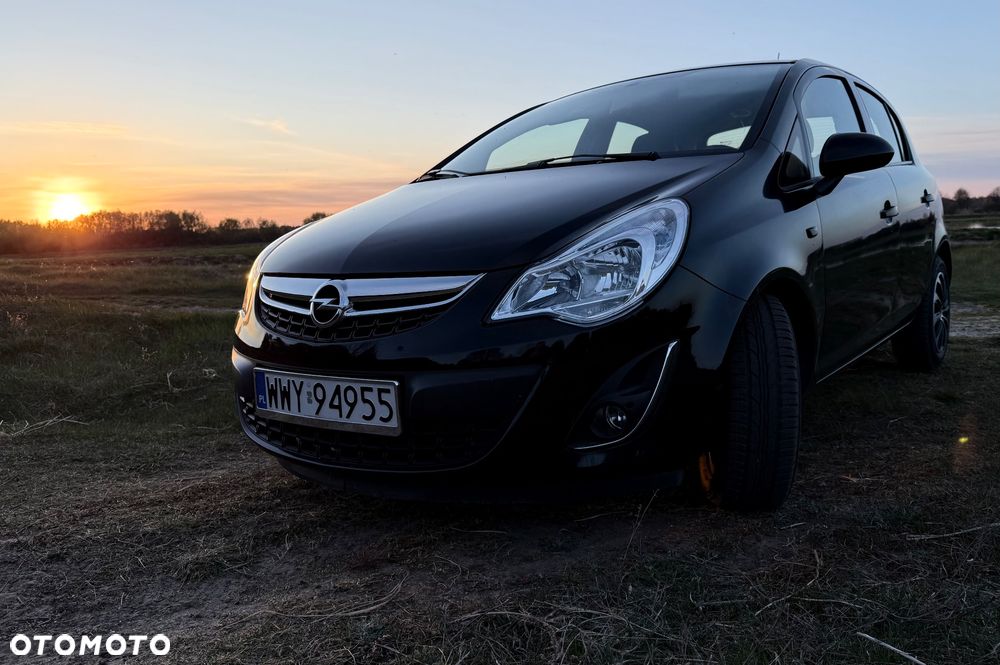 Opel Corsa 1.2 16V Cosmo - 3