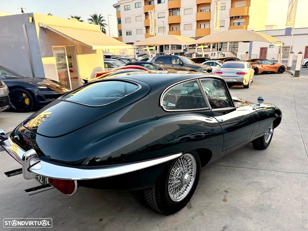 Jaguar E-Type - 3