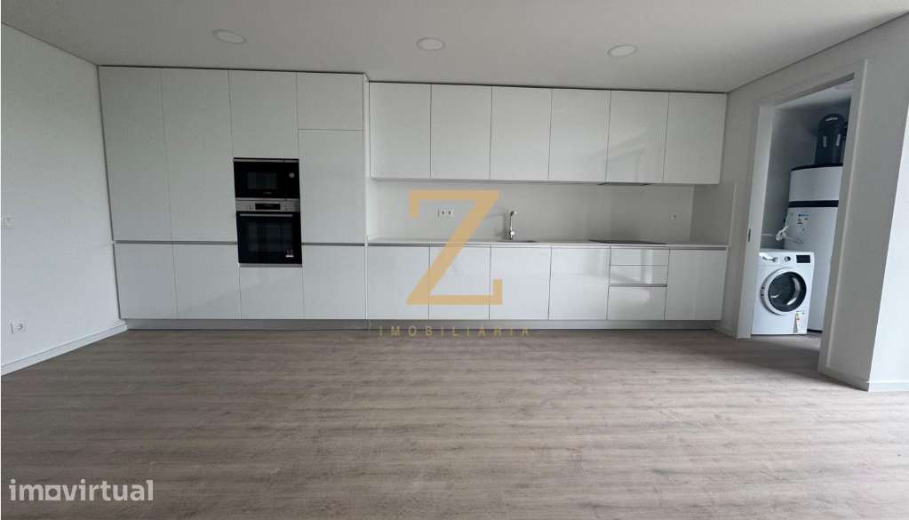 Apartamento Novo T2 c/ Varanda, próximo H. S. João - Grande imagem: 5/20