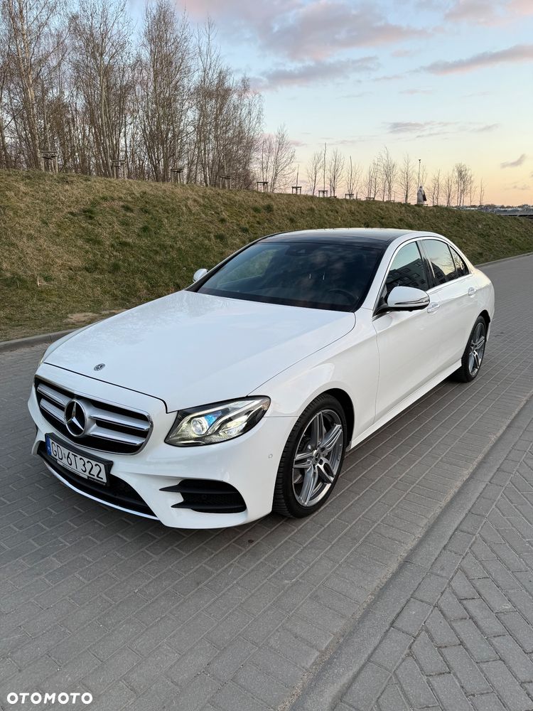 Mercedes-Benz Klasa E 220 d 4-Matic 9G-TRONIC - 1