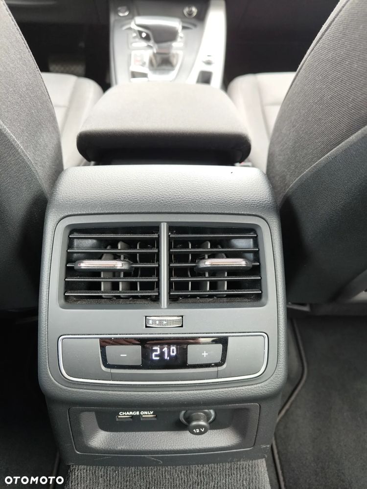 Audi A4 Limousine 45 TFSI mHEV Quattro S tronic - 10