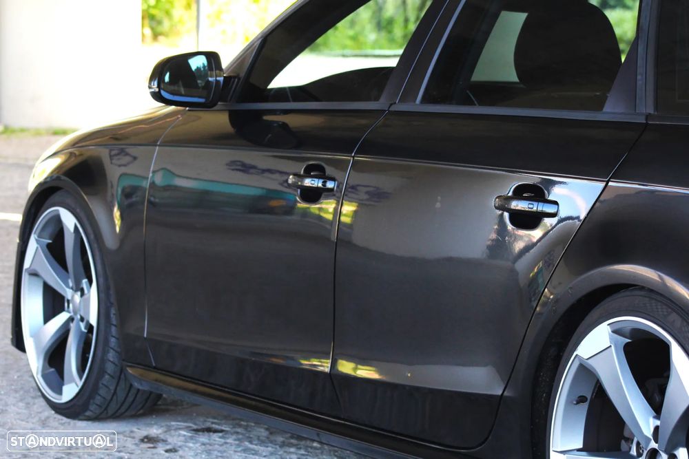 Audi A4 Avant 2.0 TDI DPF S line Sport Pack - 18