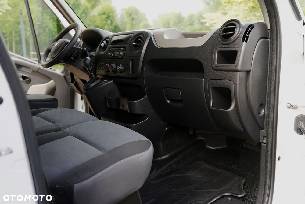 Renault Master - 18