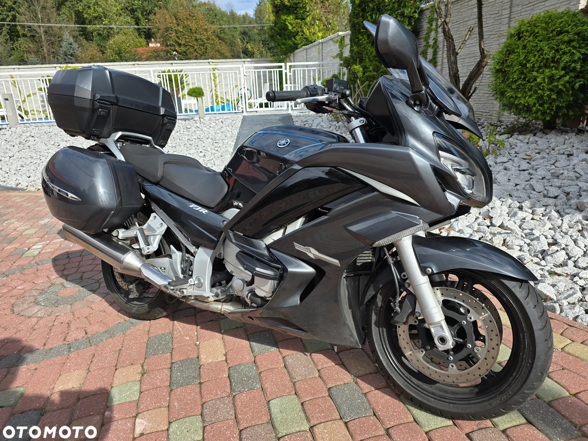 Yamaha FJR - 10