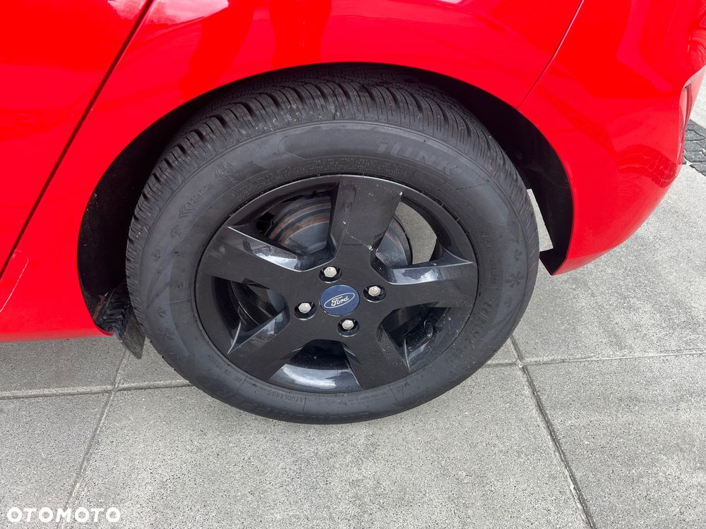 Ford Fiesta 1.1 S&S TITANIUM - 9