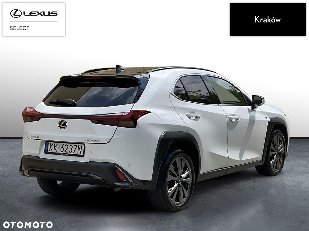 Lexus UX 300h F Sport Design - 5