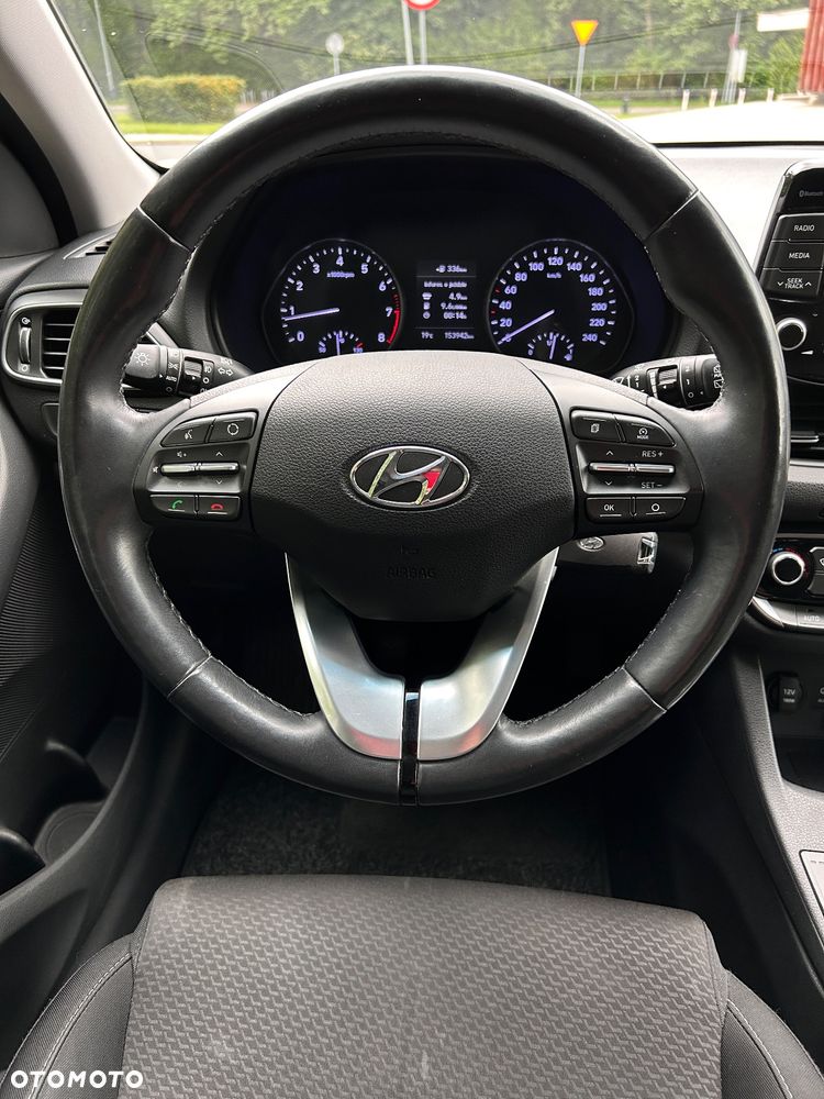 Hyundai i30 1.4 T-GDI Premiere Luxury - 11