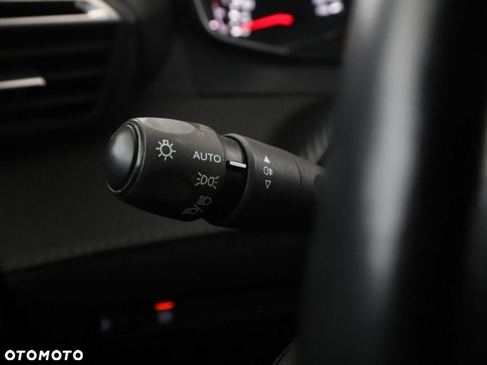 Peugeot 2008 PureTech 100 Active - 34