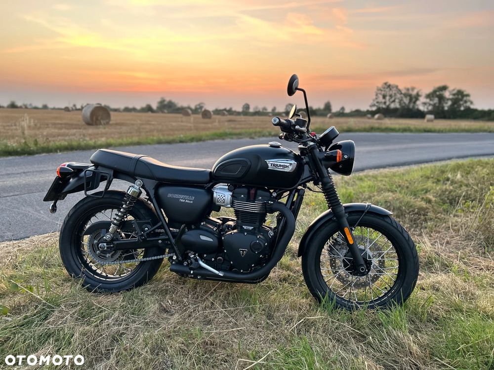 Triumph Bonneville - 3