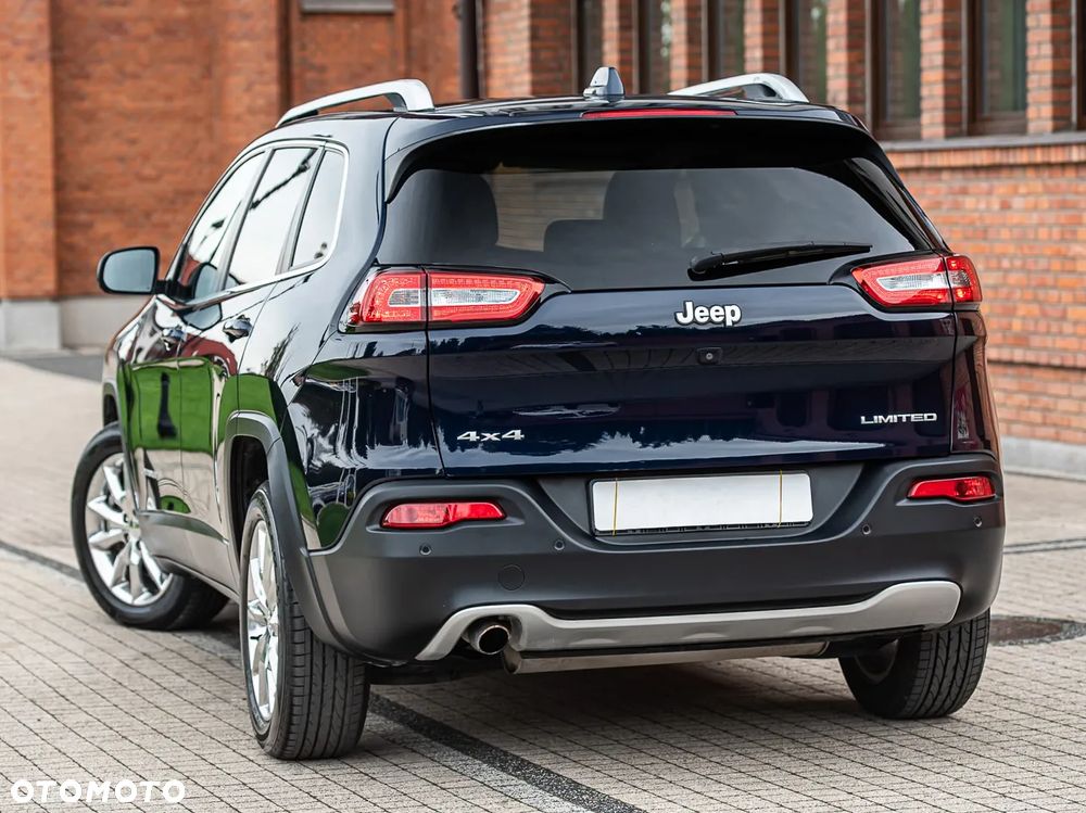 Jeep Cherokee - 5