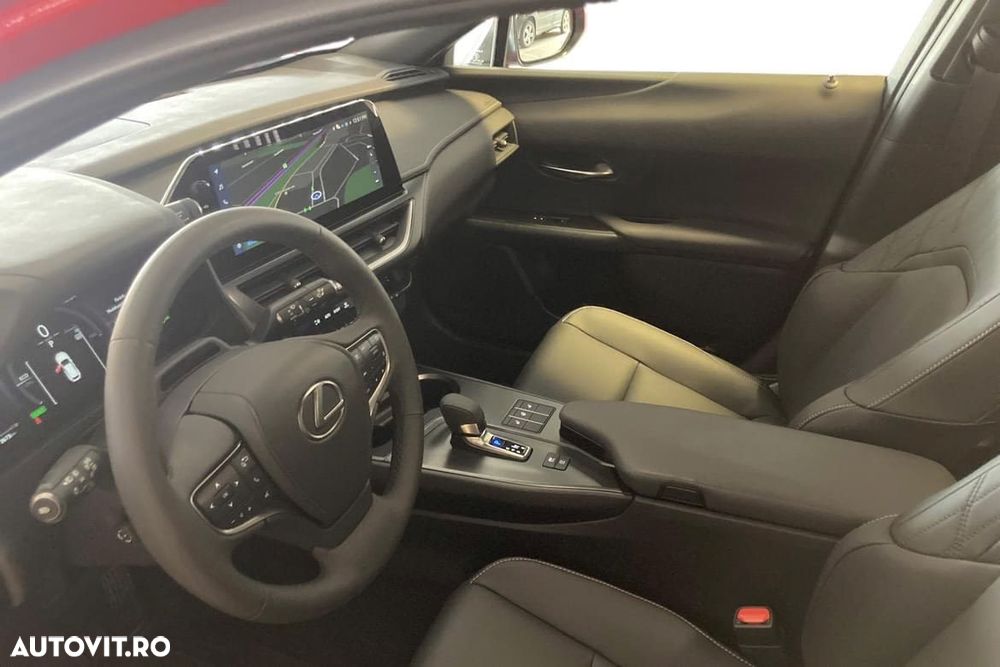 Lexus UX 300h - 10