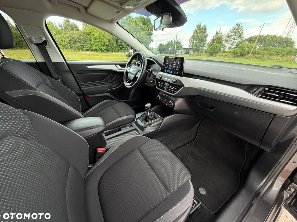 Ford Focus 1.5 EcoBlue Start-Stopp-System TITANIUM DESIGN - 27