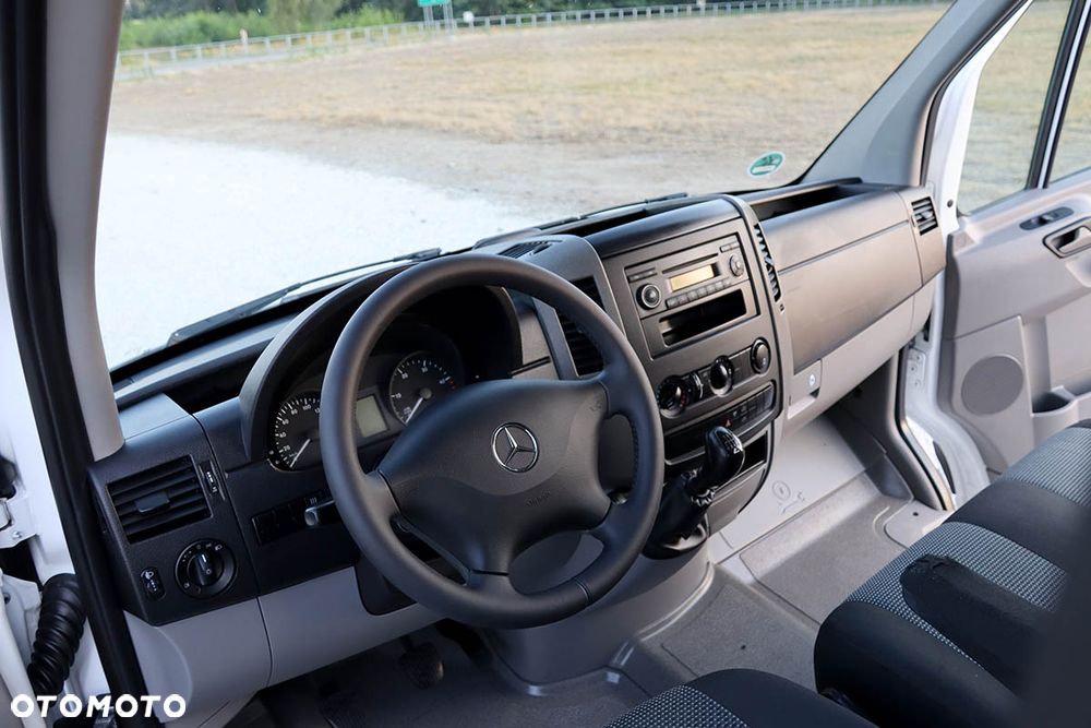 Mercedes-Benz Sprinter 313CDI Średniak L2H2 Brygadowy 6 Miejsc - 24