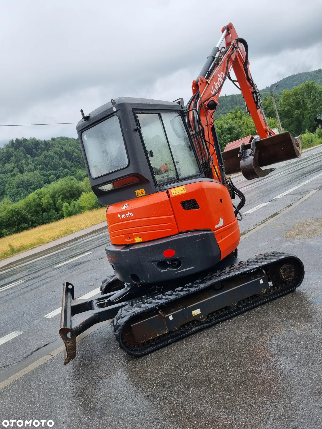 Kubota U35 koparka 3,7 tony 2016r 3sekcje zamki na tłokach  z Norwegi JakNowa 1650h - 4
