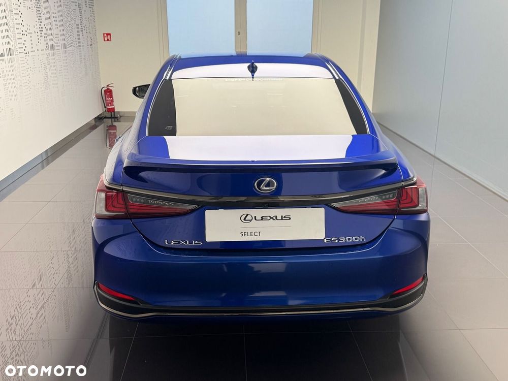 Lexus ES 300h F Sport Edition - 6