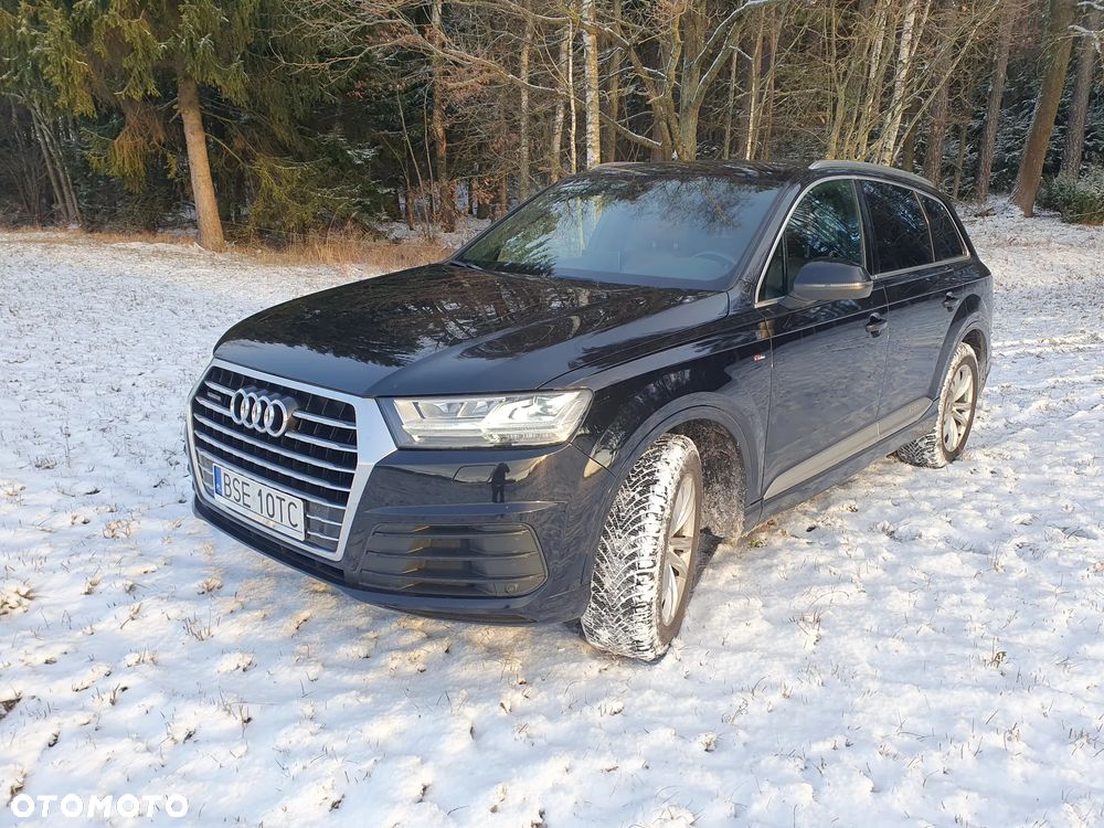 Audi Q7 - 1