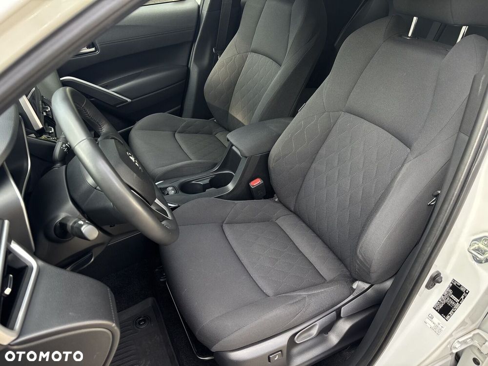 Toyota Corolla Cross - 12