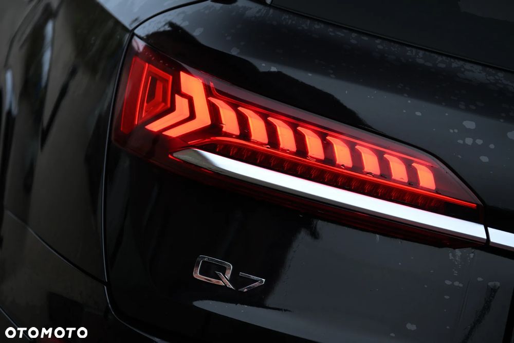 Audi Q7 55 TFSI quattro tiptronic S line - 12