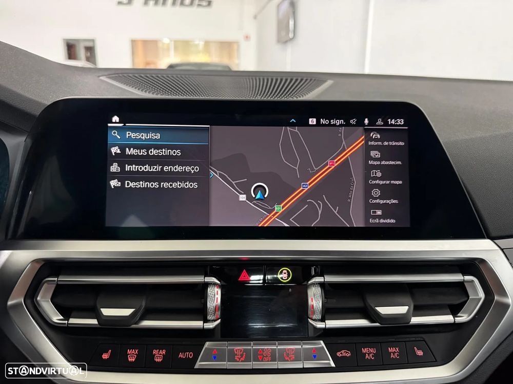 BMW 330 e Touring Pack M Auto - 24