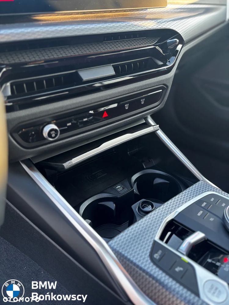 BMW Seria 3 318d MHEV M Sport - 16