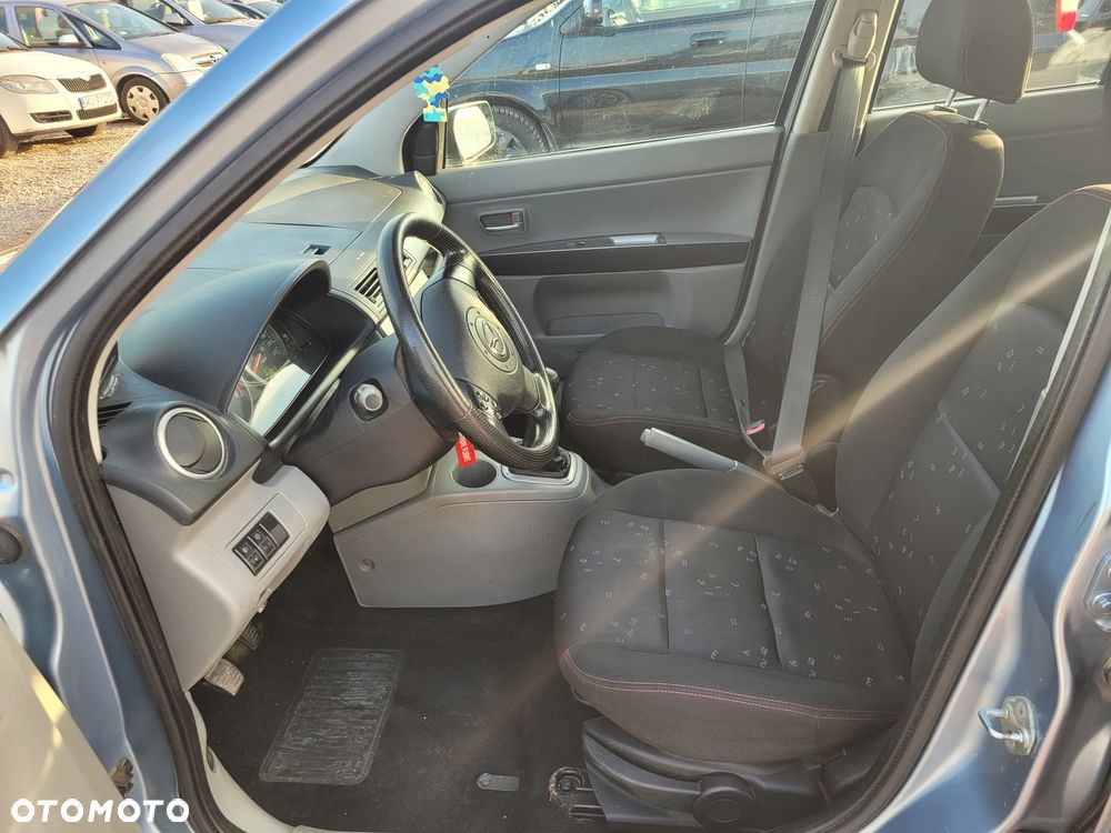 Mazda 2 - 7