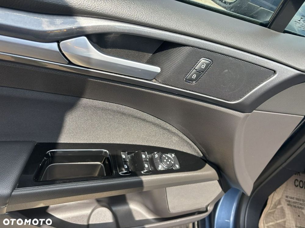 Ford Mondeo - 18