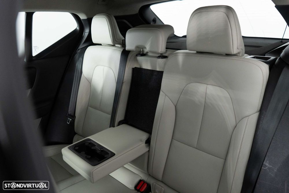 Volvo XC 40 1.5 T5 PHEV Momentum Plus - 16