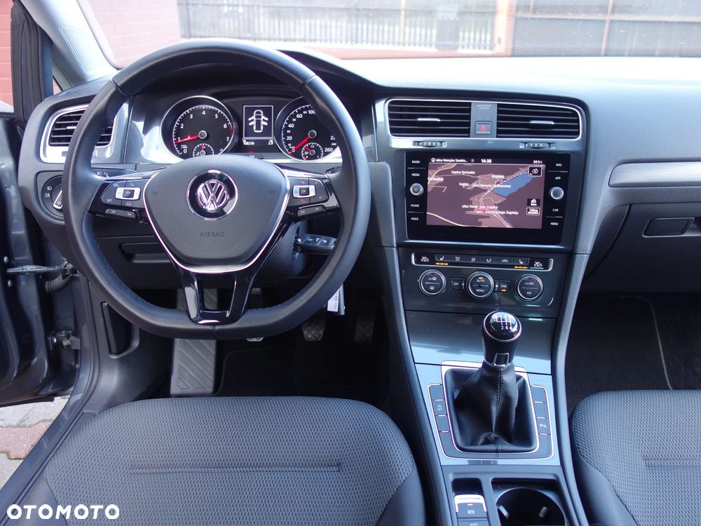 Volkswagen Golf 1.5 TSI ACT OPF Comfortline - 26