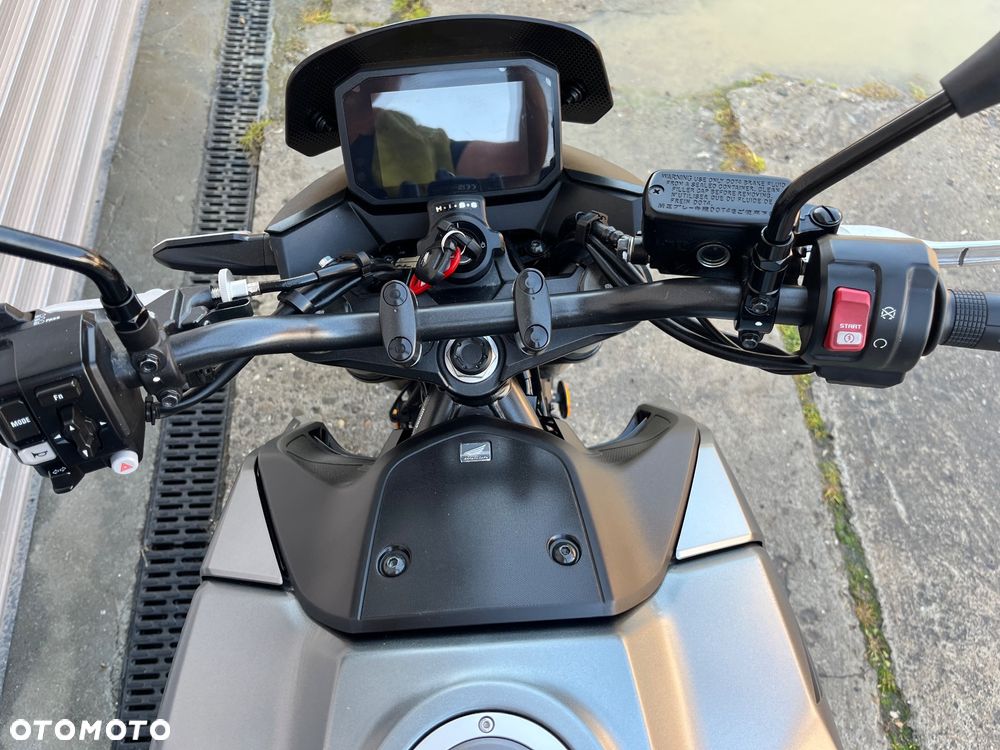 Honda Hornet - 13