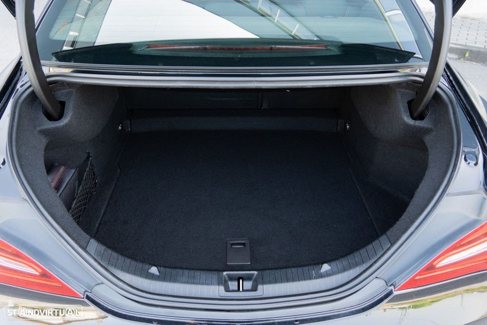 Mercedes-Benz CLA 180 d AMG Line - 54