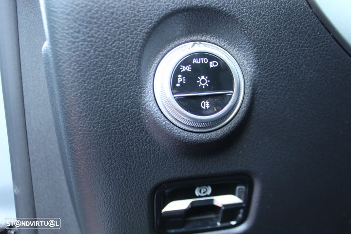 Mercedes-Benz C 300 de T 9G-TRONIC AMG Line - 27