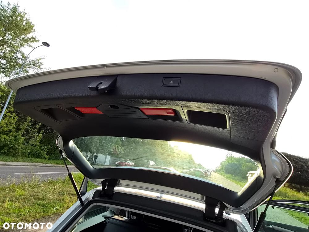 Volkswagen Passat 2.0 TDI Comfortline DSG - 15