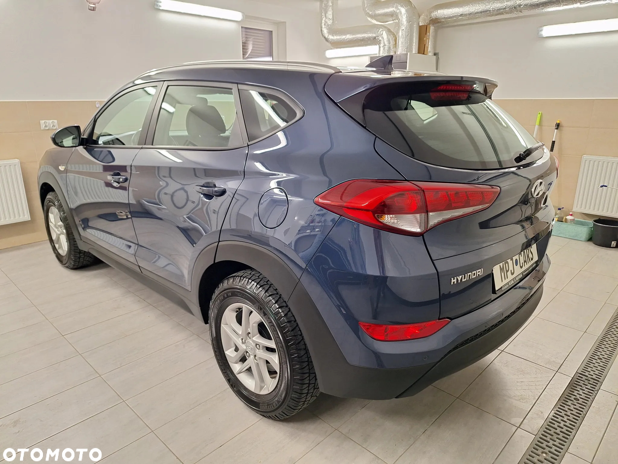 Hyundai Tucson blue 1.6 GDi 2WD Navi - 9