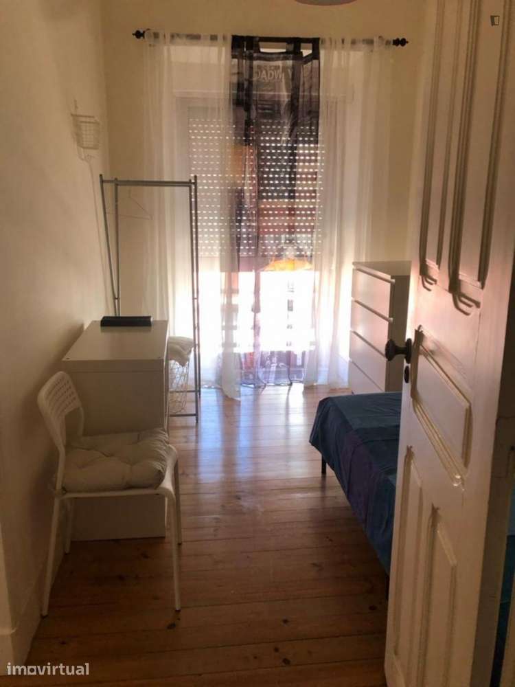 Quarto - localizado em Alameda Lisbon - Grande imagem: 4/14
