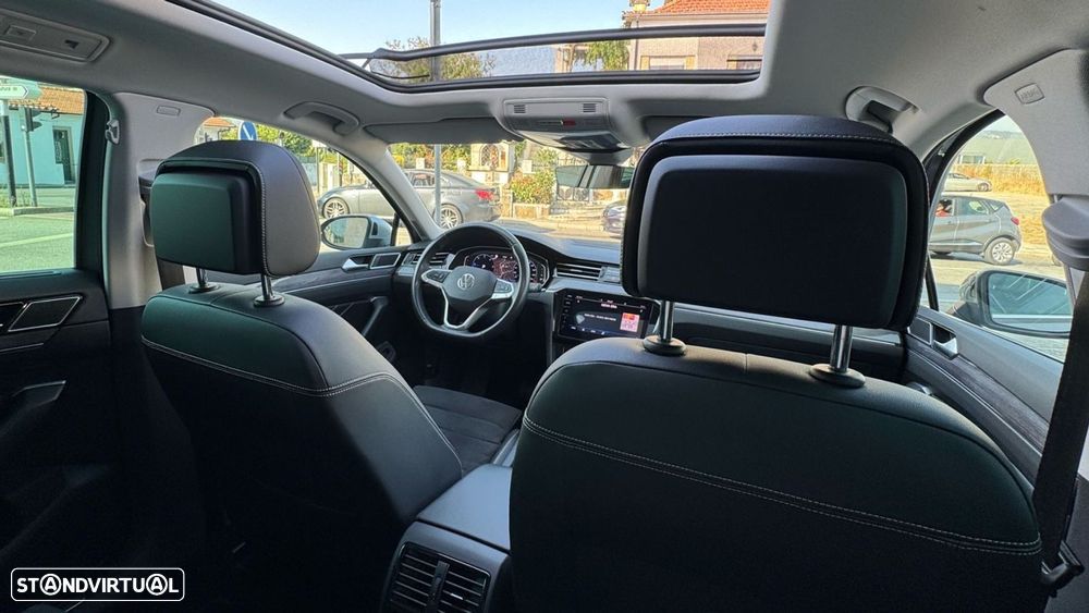 VW Passat Variant 2.0 TDi Business DSG - 12