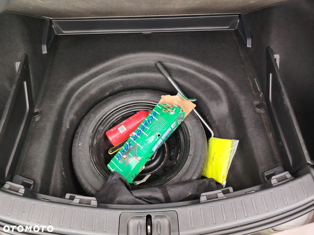 Toyota Corolla 1.8 Hybrid GPF Comfort - 30