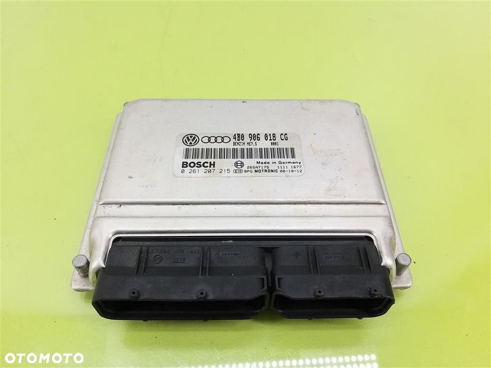 Komputer sterownik silnika Audi A6  C5 1997-2004 1.8 TURBO 149KM 0261207215 - 1