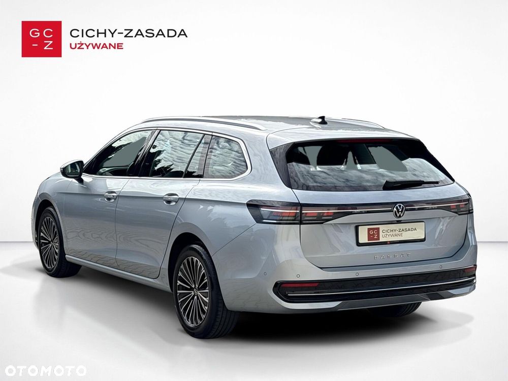 Volkswagen Passat Variant 2024 photo 3