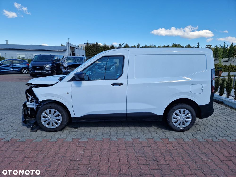 Ford Transit Courier - 3