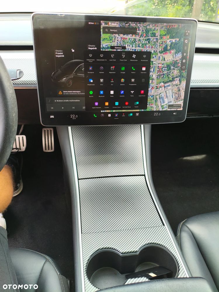 Tesla Model 3 - 16