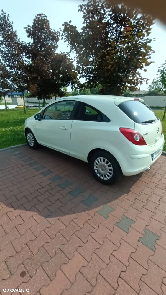 Opel Corsa 1.4 16V Active - 3