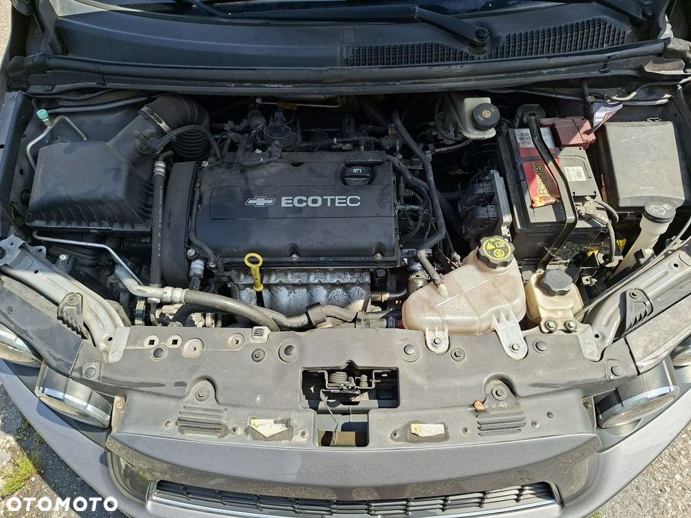 Chevrolet Aveo 1.6 LTZ - 26