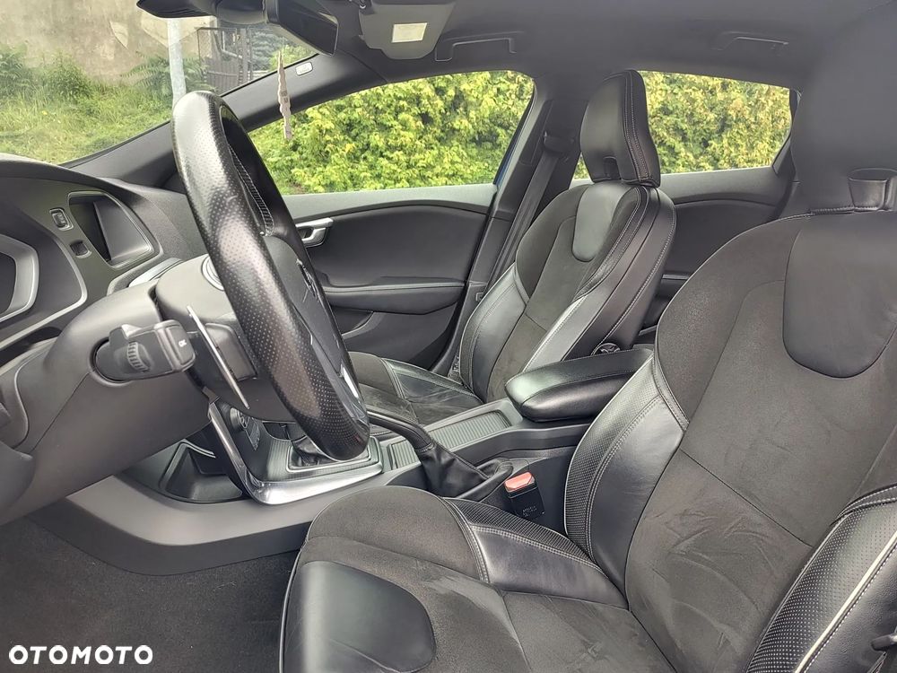 Volvo V40 T5 Drive-E R-Design Momentum - 17