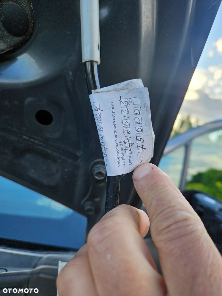 Toyota Yaris Hybrid 100 Active EU6 - 24