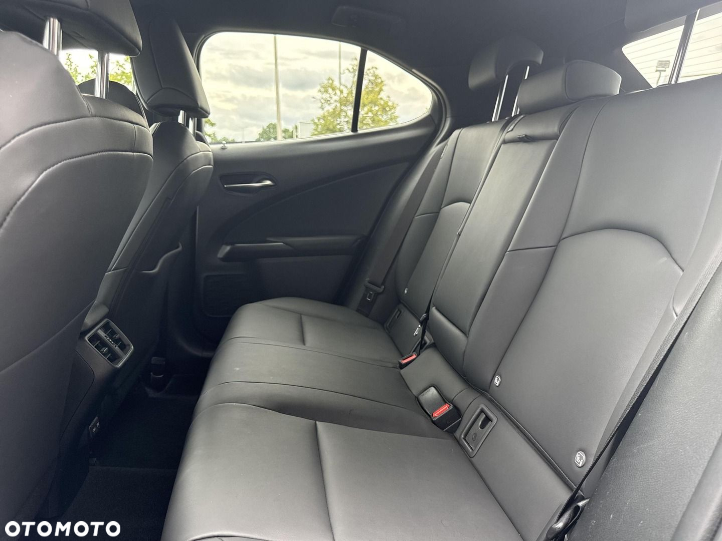 Lexus UX 200 GPF F Impression 2WD - 15