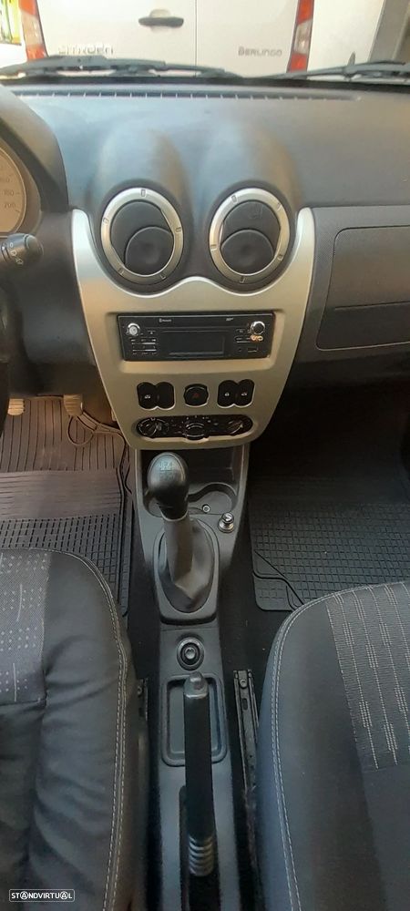 Dacia Logan 1.5 dCi Confort Business - 13