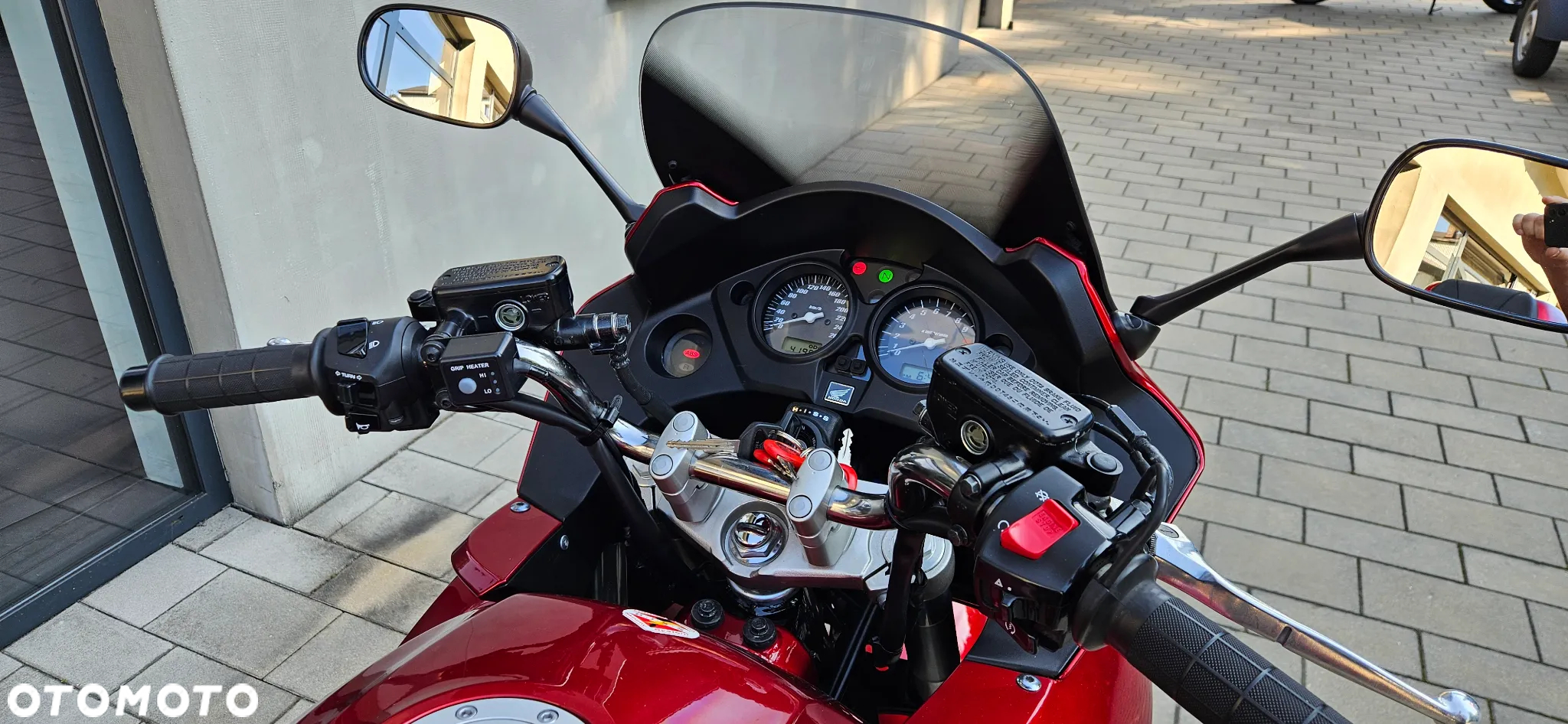 Honda CBF - 8