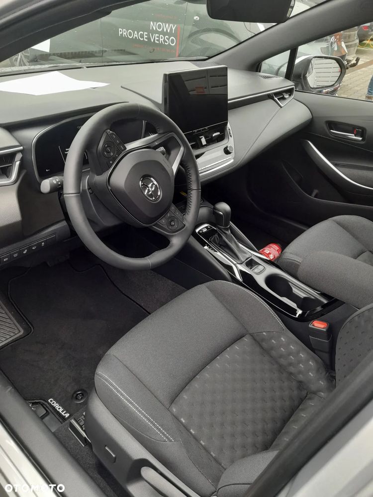 Toyota Corolla 1.8 Hybrid Comfort - 8